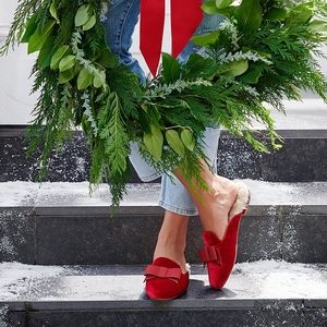 Birdies The Phoebe: Ruby red velvet bow